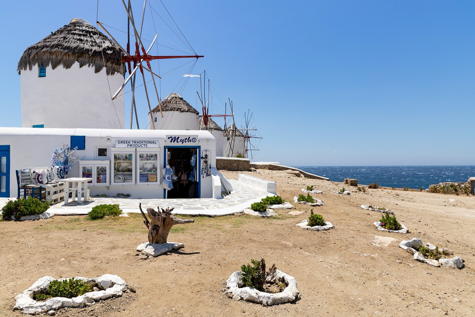 Souvenir shop on the lane below the Kato Mili windmills